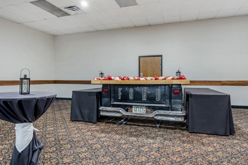Seaport Inn & Suites Image 10