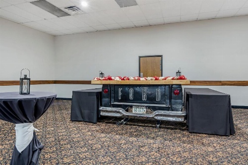 Seaport Inn & Suites image 10