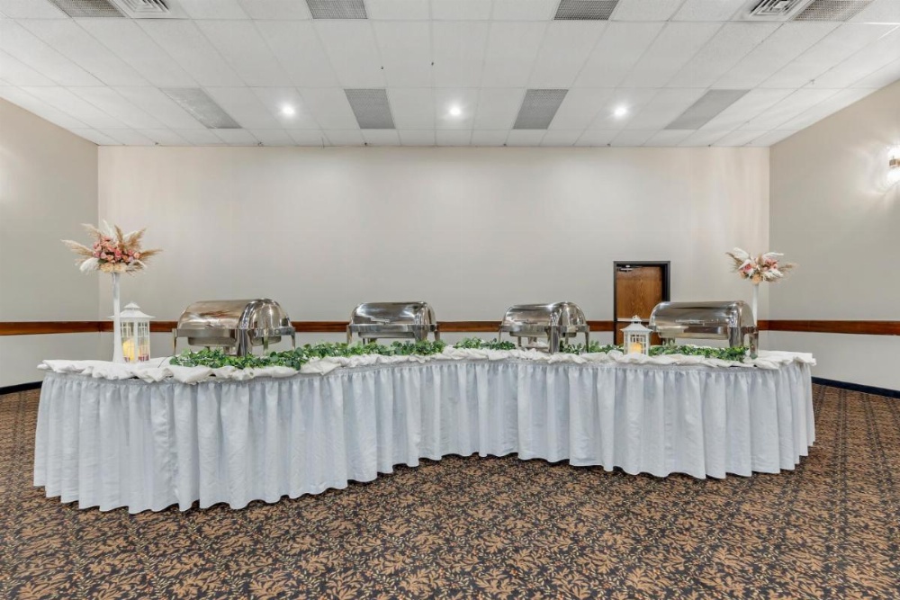 Seaport Inn & Suites Image 13