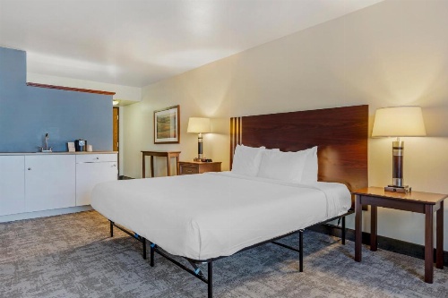 Seaport Inn & Suites image 16