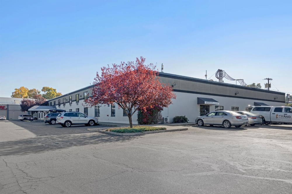 Seaport Inn & Suites Main image