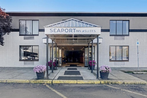 Seaport Inn & Suites image 25