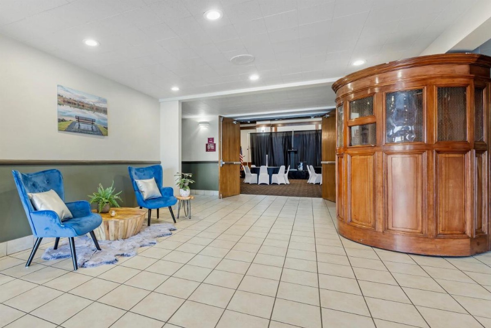 Seaport Inn & Suites Image 6